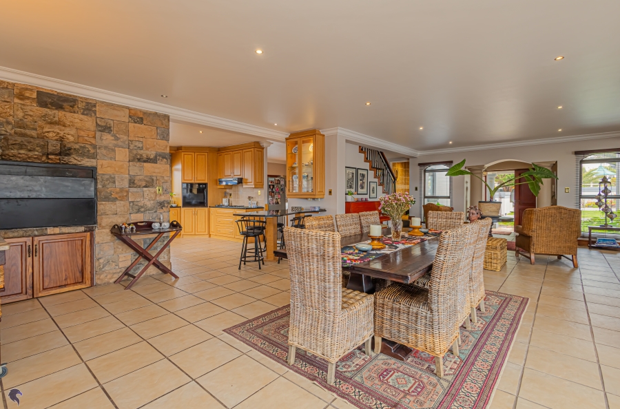 4 Bedroom Property for Sale in Myburgh Park Western Cape